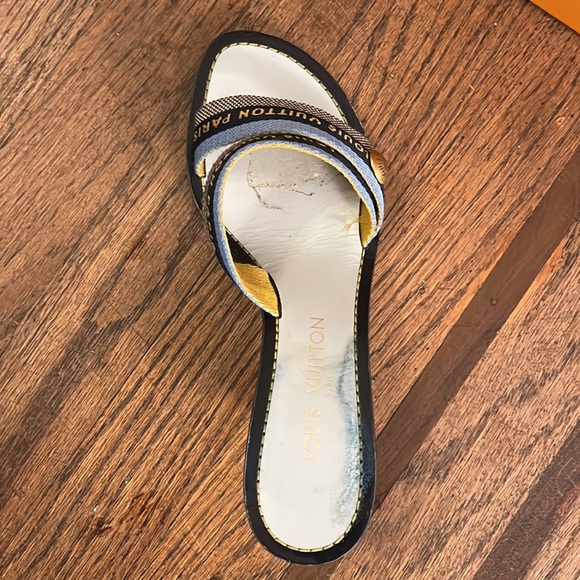 Louis Vuitton heels - Picture 4 of 5